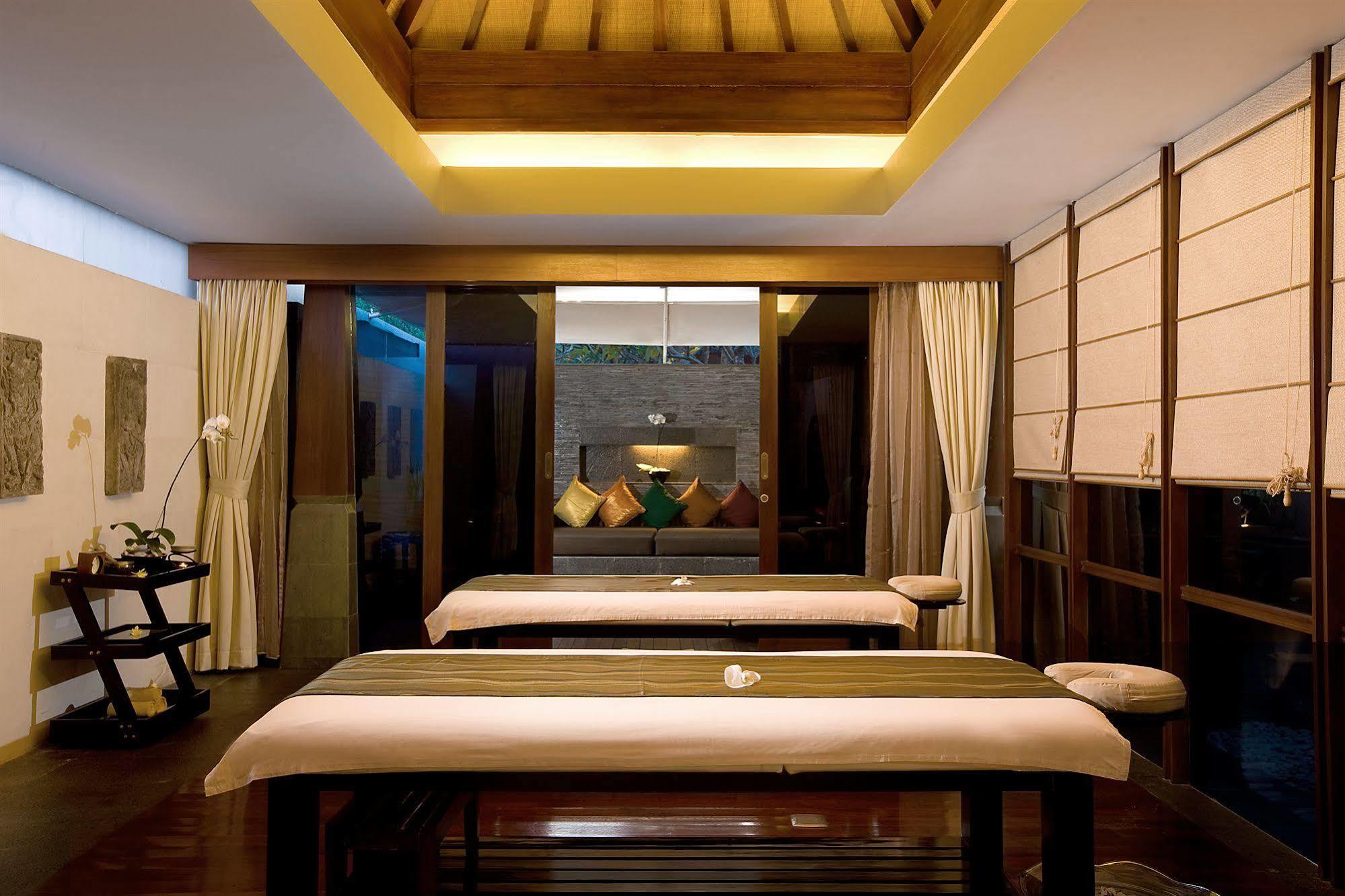 The Kayana Villa Seminyak Eksteriør billede
